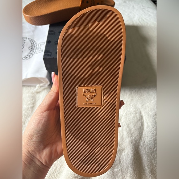 MCM Women's Tan Slide Sandals - Picture 5 of 14